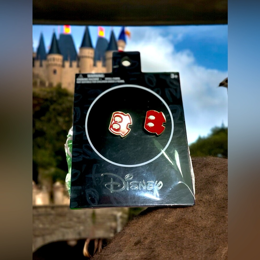 Disney Mickey Mouse red/ white shorts stud earrings NIP